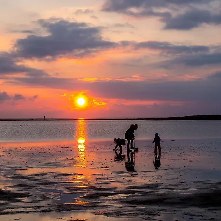 Achtern Diek 2-33 * Dorumer Neufeld